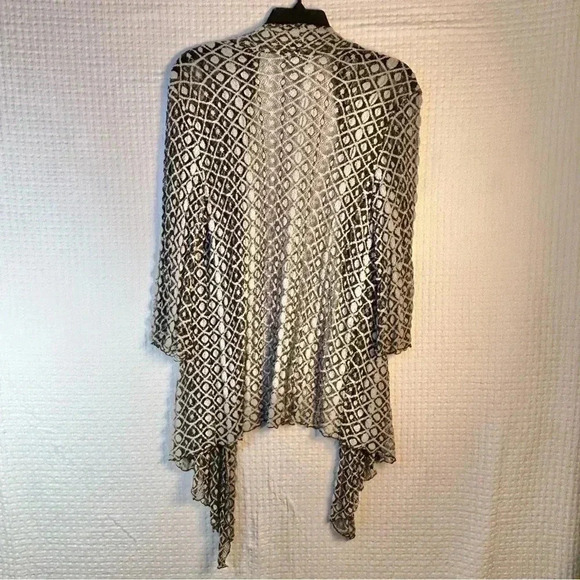 Chicos Size 1 US Medium Drape Shawl Open Weave Cardigan Brown Ivory Geometric - Picture 2 of 8